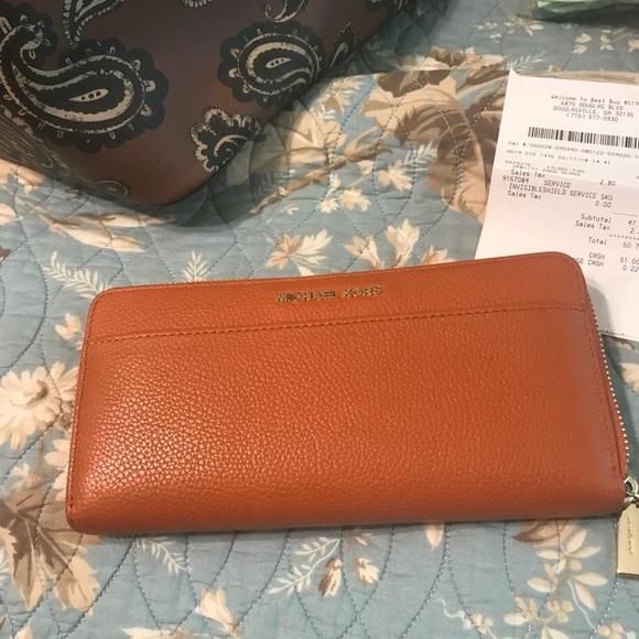 Michael Kors wallet - Picture 4 of 5